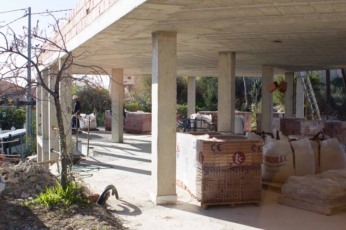 Structure family house in El Campello, Alicante by Araque Maqueda