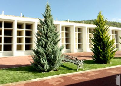 Construcción de panteones en Pinoso