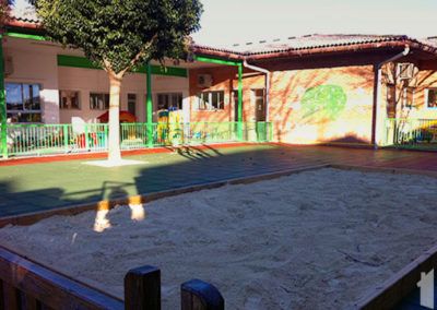 Rehabilitación exterior de escuela infantil en Pinoso