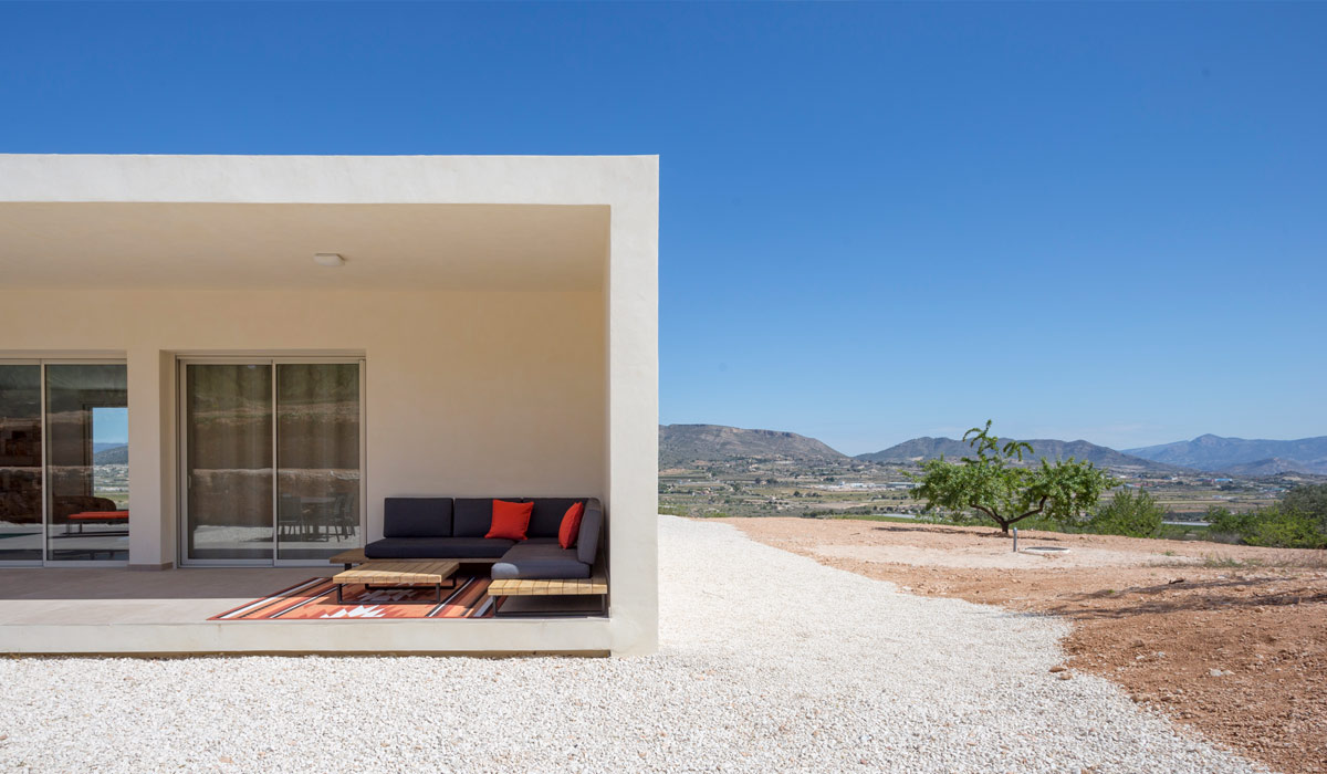 Detalle obra finalizada de proyecto de chalet en Hondón de las Nieves (Alicante) por Araque Maqueda