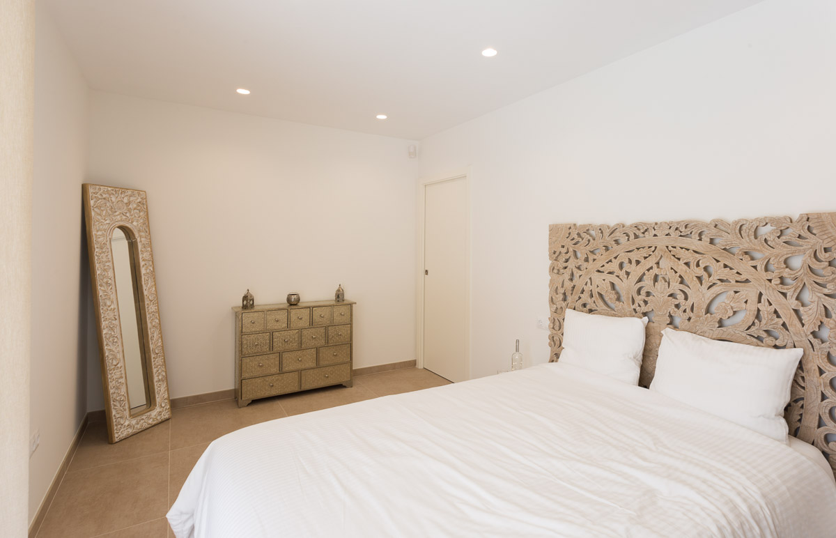 Habitación de invitados Chalet minimalista en Hondon de las Nieves (Alicante) por Araque Maqueda